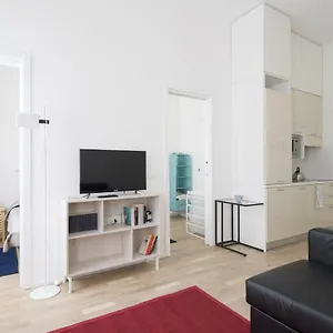 Apartamento Primopiano - Astolfo 12, Milán